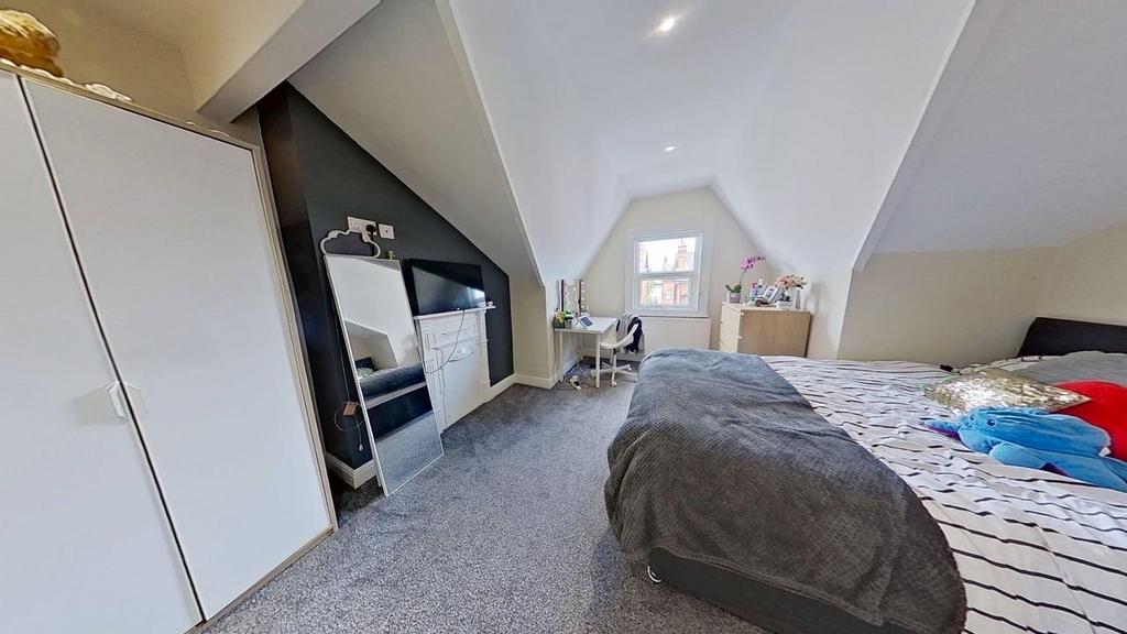 Estcourt-Avenue-11142025 113558