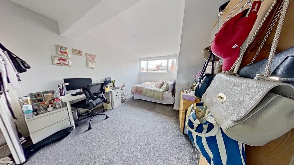 Estcourt-Avenue-11142025 113538