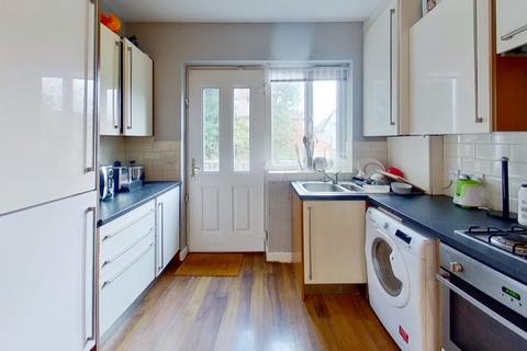 5 bedroom terraced house to rent, Grimthorpe Place, Headingley, Leeds, West Yorkshire