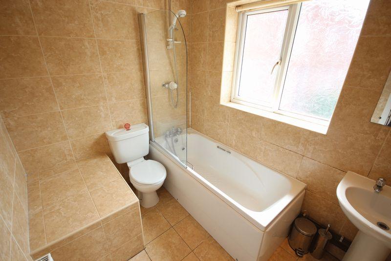 38 Grimthorpe Place(5).jpg
