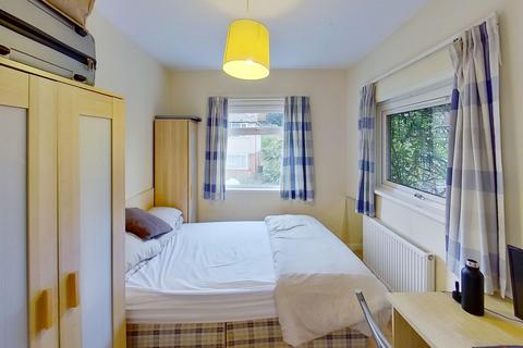 5 bedroom semi-detached house to rent, Hartley Avenue, Woodhouse, Leeds, West Yorkshire