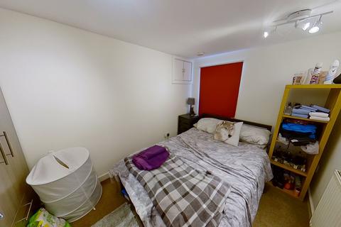 2 bedroom flat to rent, Ash Road, Headingley, Leeds, West Yorkshire