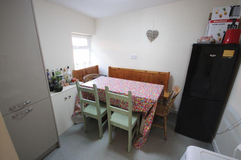 House in Leeds, Headingley Hill, Headingley - View 4