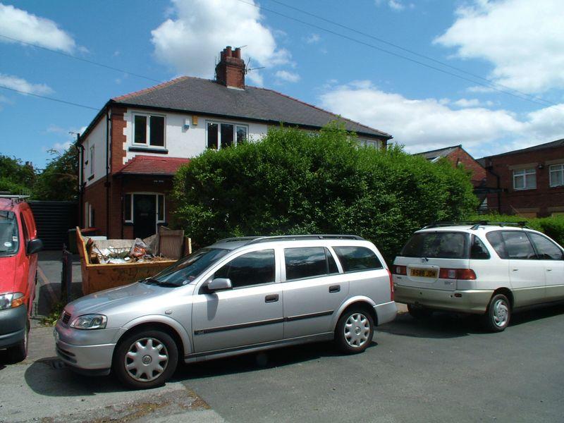 8stmichealsgrove.jpg