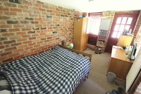 undefined, St Michaels Grove, Headingley, Leeds, West Yorkshire