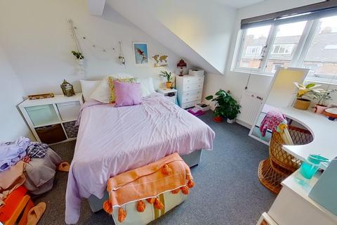 4 bedroom terraced house to rent, Broomfield Terrace, Headingley, Leeds, West Yorkshire