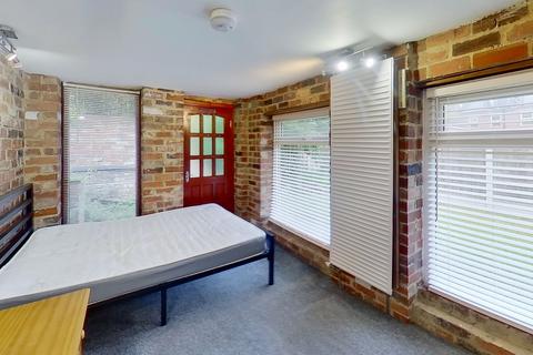 undefined, St Michaels Grove, Headingley, Leeds, West Yorkshire
