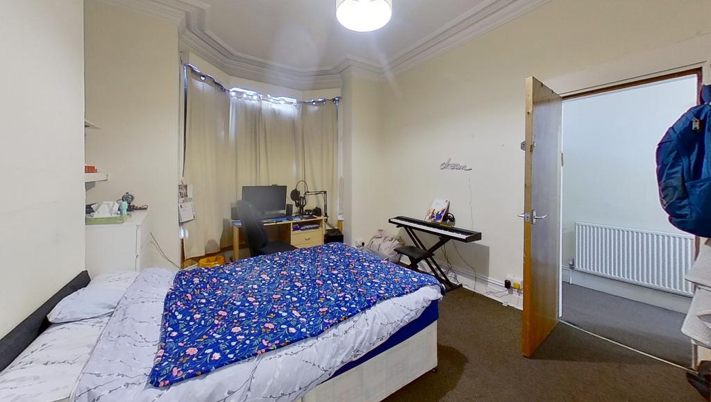 Brudenell-grove-bedroom.jpg