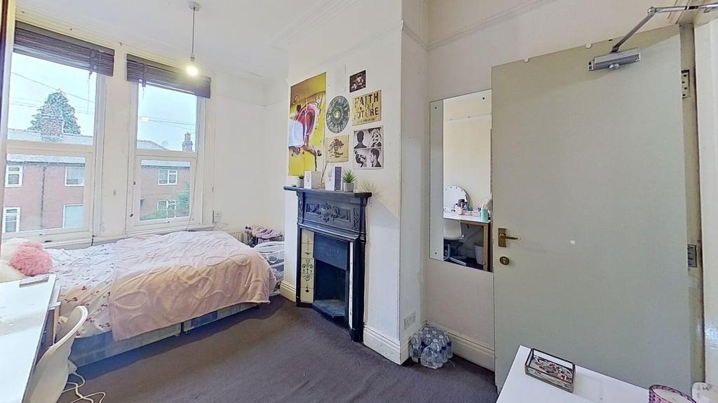 156-ash-road-bedroom-3