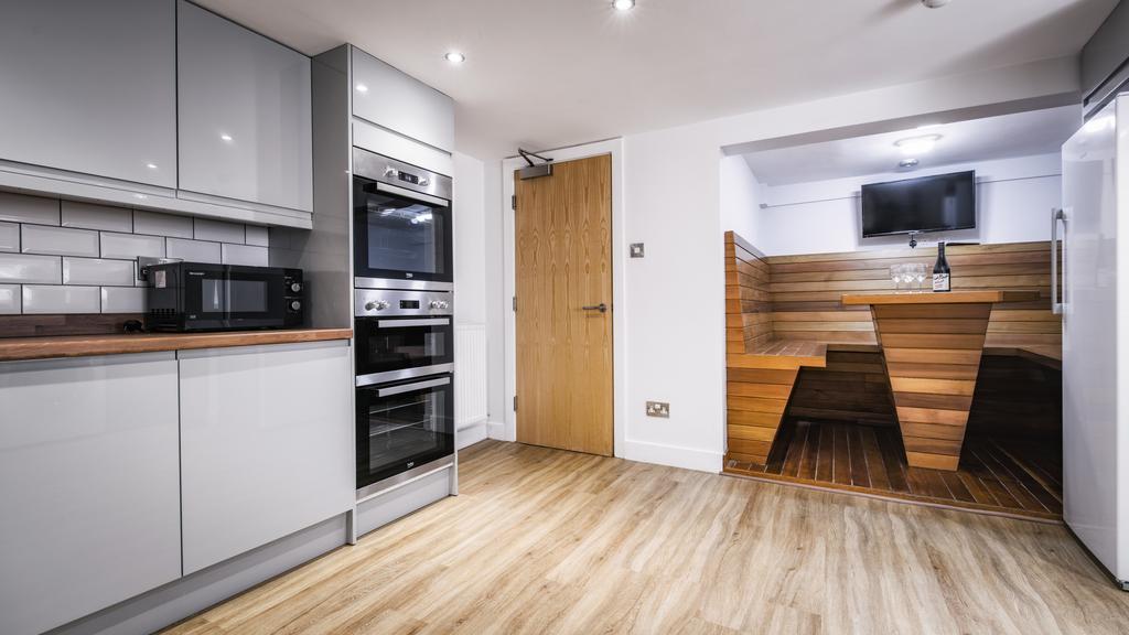 64 Headingley Ave Final Edit-2-3.jpg