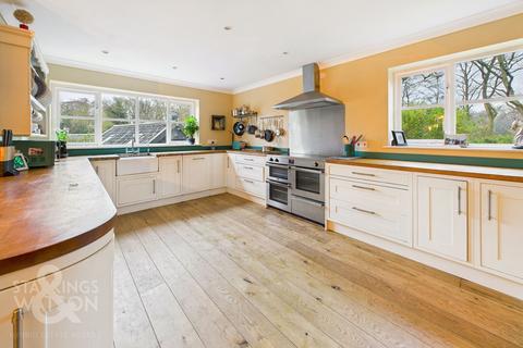 5 bedroom detached house for sale, Walpole Close, Broome, Bungay