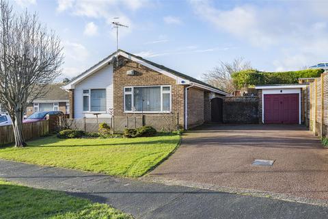 3 bedroom bungalow for sale - Barn Rise, Seaford