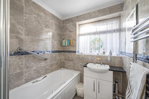 3 bedroom bungalow for sale, Barn Rise, Seaford