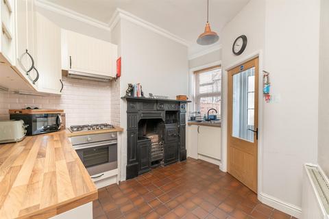 3 bedroom end of terrace house for sale, Granville Place, Otley LS21