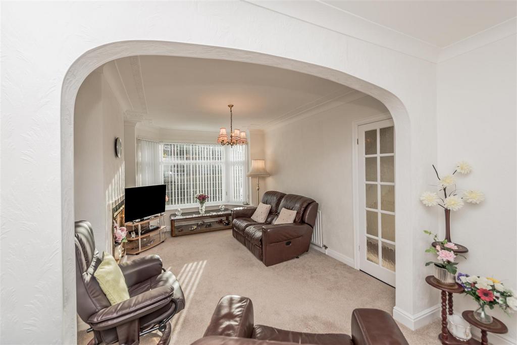 Living Room: