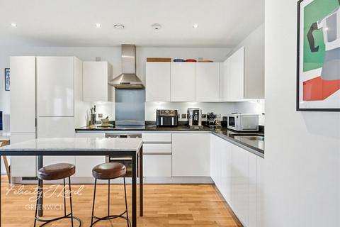 2 bedroom apartment for sale, Larkwood Avenue, Greenwich, SE10