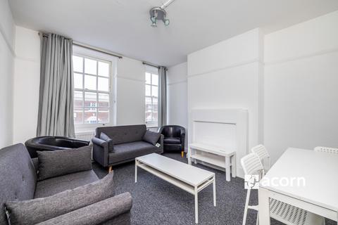 3 bedroom flat to rent, Kennington Lane London SE11