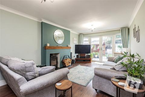 Ozonia Way, Wickford, Essex, SS12