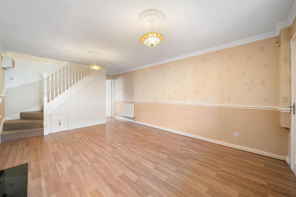 Living Room3.jpg