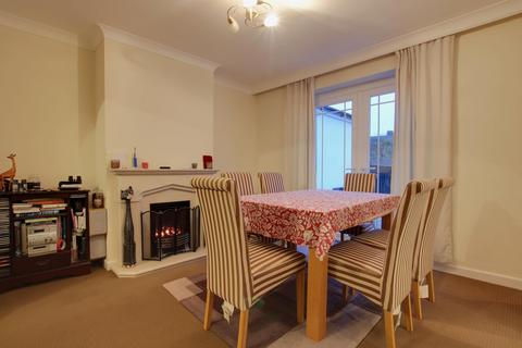 3 bedroom terraced house for sale, JOHNS ROAD, FAREHAM. GUIDE PRICE £300,000 - £315,000.