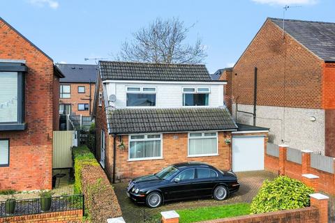 undefined, Rainhill Road, Rainhill, L35