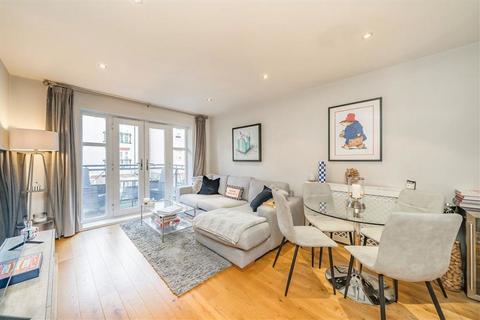 2 bedroom flat for sale, Holford Way, London SW15