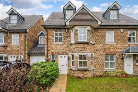 Saville Close, Epsom