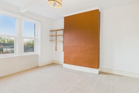 3 bedroom flat for sale, Moore Street, Gateshead, NE8