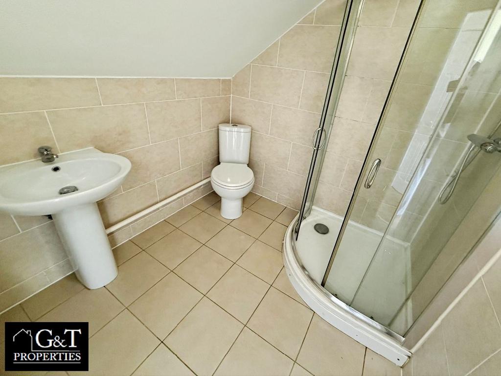 Master bedroom ensuite