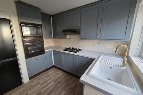 3 bedroom detached bungalow to rent, Truro