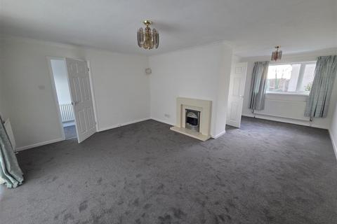 3 bedroom detached bungalow to rent, Truro