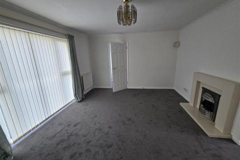 3 bedroom detached bungalow to rent, Truro