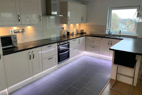 3 bedroom flat for sale, Compass Point, 1 Pocklington Drive, Manchester