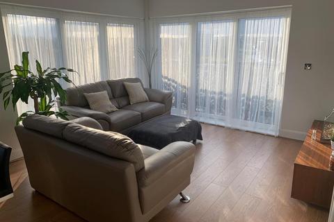 3 bedroom flat for sale, Compass Point, 1 Pocklington Drive, Manchester