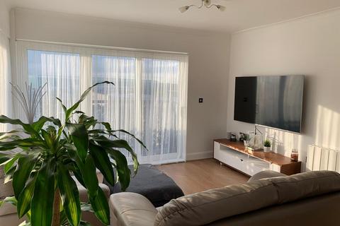 3 bedroom flat for sale, Compass Point, 1 Pocklington Drive, Manchester