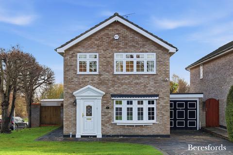 4 bedroom detached house for sale, Leaway, Billericay, CM12