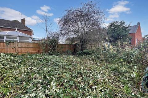 2 bedroom semi-detached bungalow for sale, Linden Road, Ashford TN24 8BP