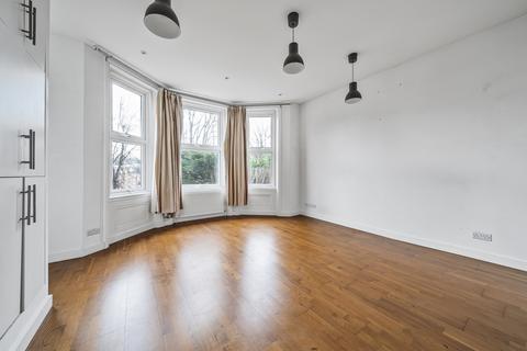 1 bedroom flat to rent, Court Yard London SE9