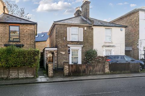 Catford Hill, London