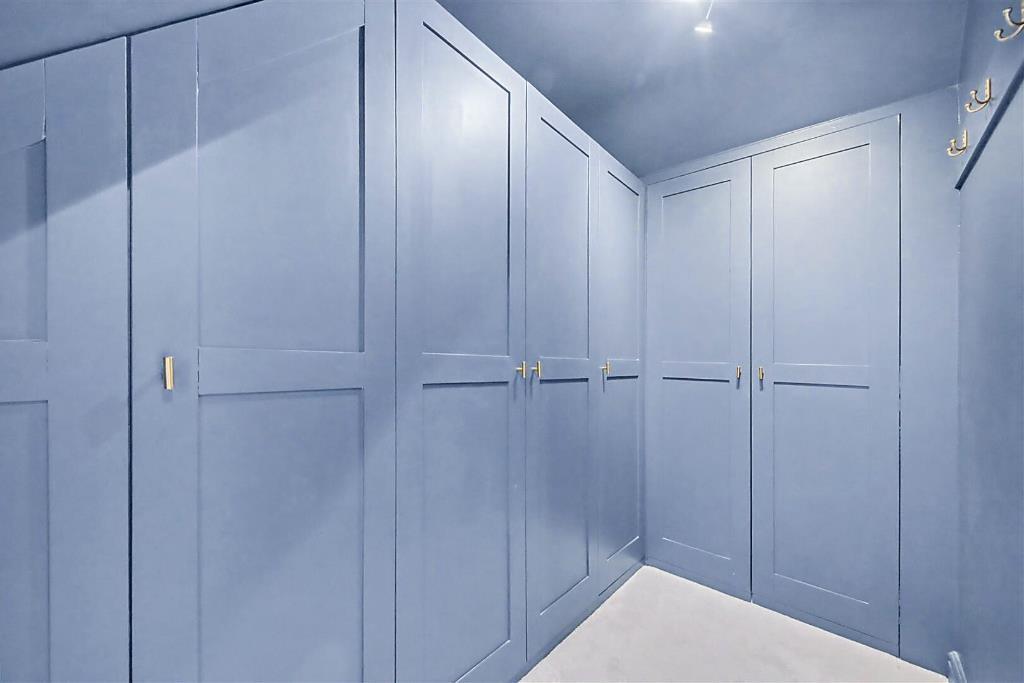 Dressing Roomdp (Portal Size).jpg