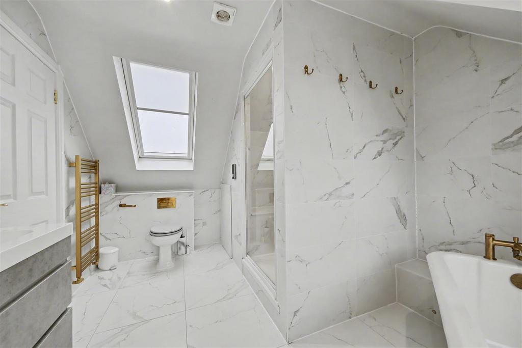 En-Suite (1).jpg