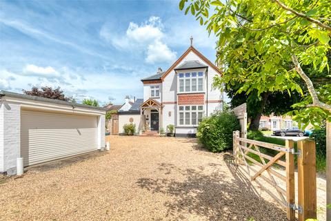 undefined, Dunboe Place, Shepperton, Surrey, TW17