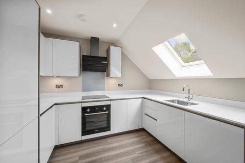 2 bedroom apartment for sale, Queens Road, Weybridge, KT13