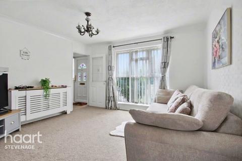 3 bedroom terraced house for sale, Dovedale, Stevenage