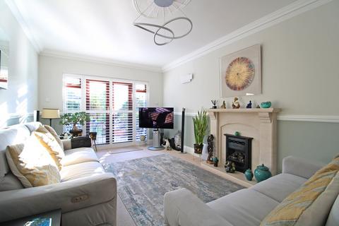 undefined, Overbury Avenue, Beckenham, BR3