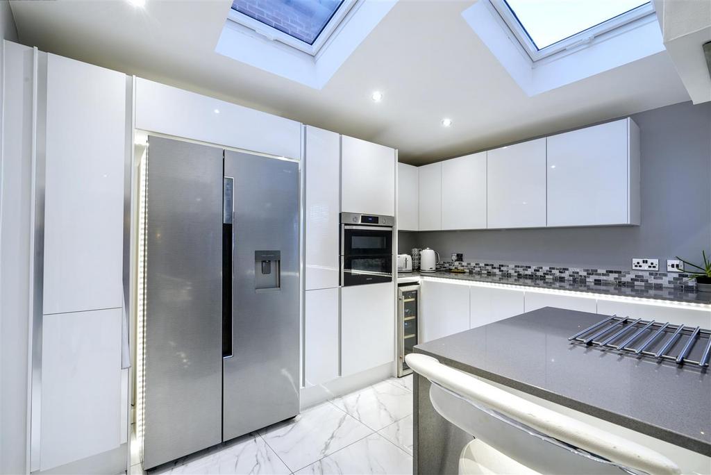 Living/Dining Kitchen