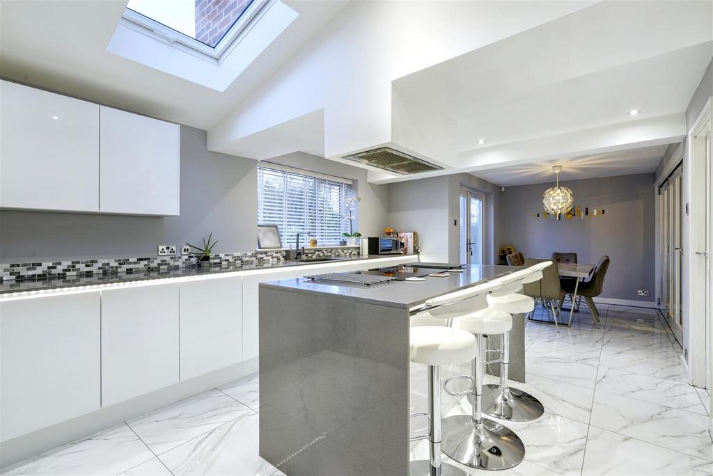 Living/Dining Kitchen