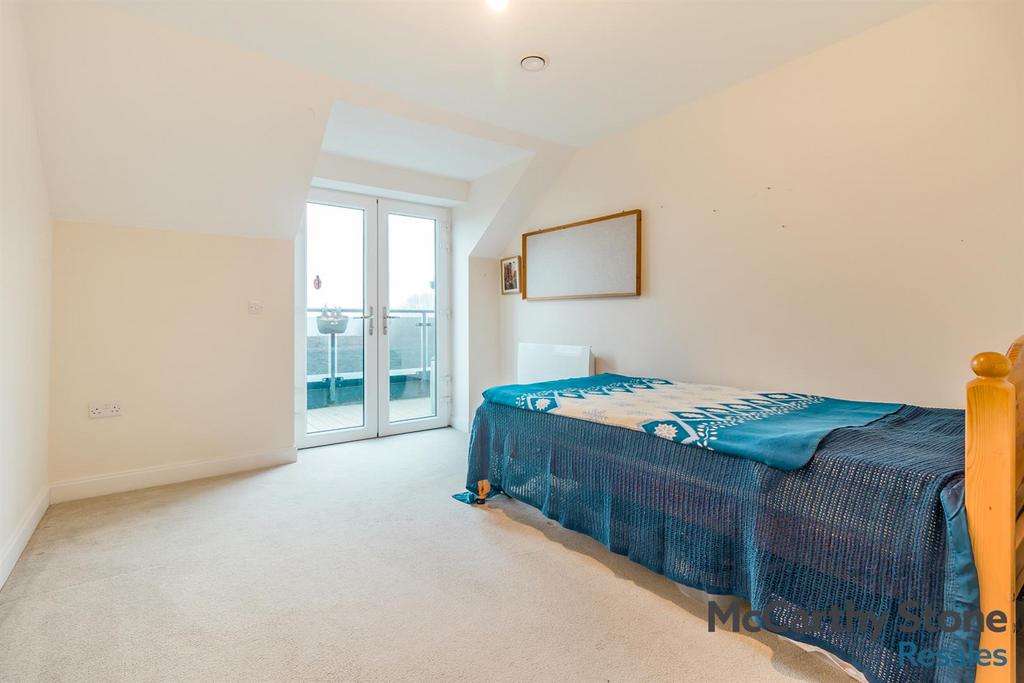 8676040-interior07.jpg