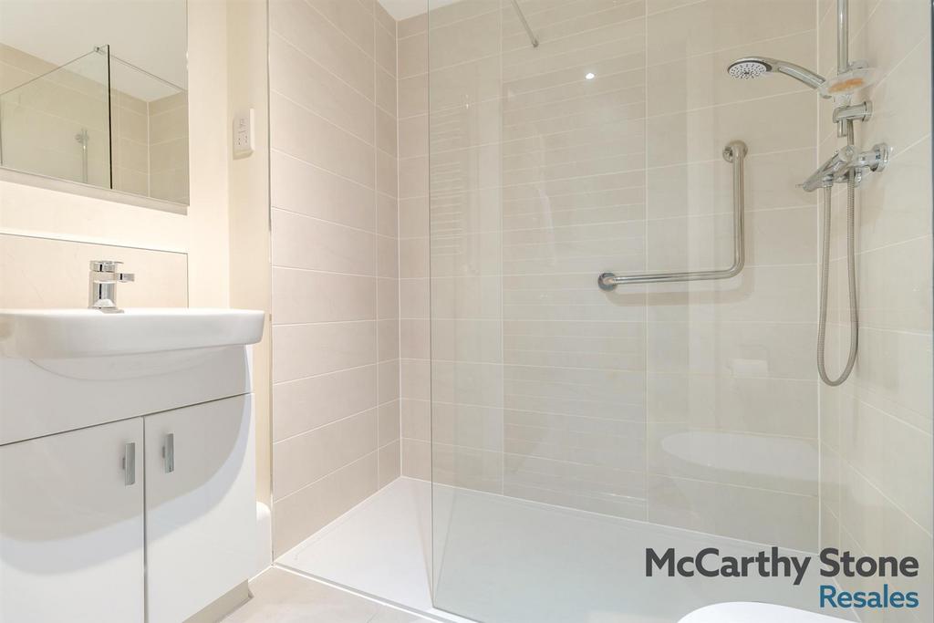 8676040-interior06.jpg