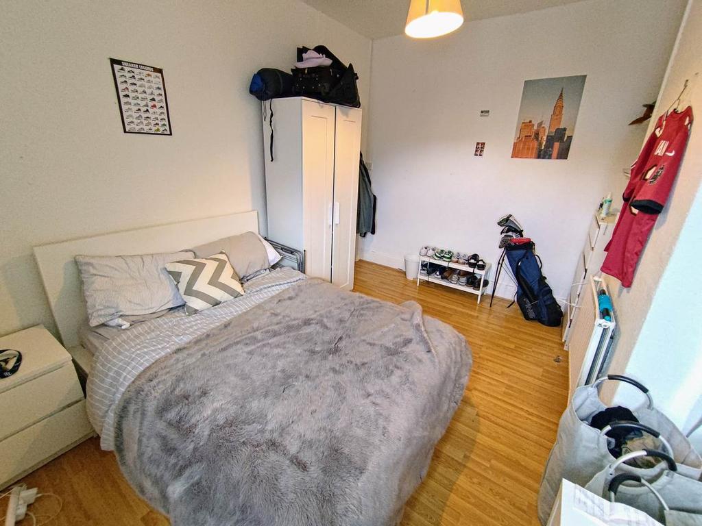 First floor middle b